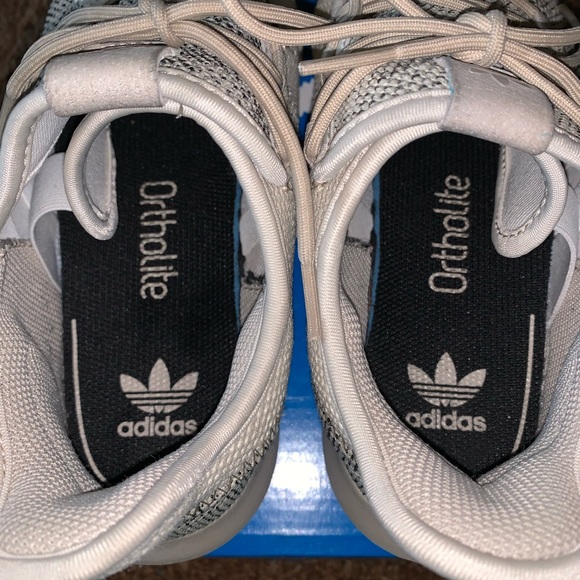 Adidas - Picture 4 of 8